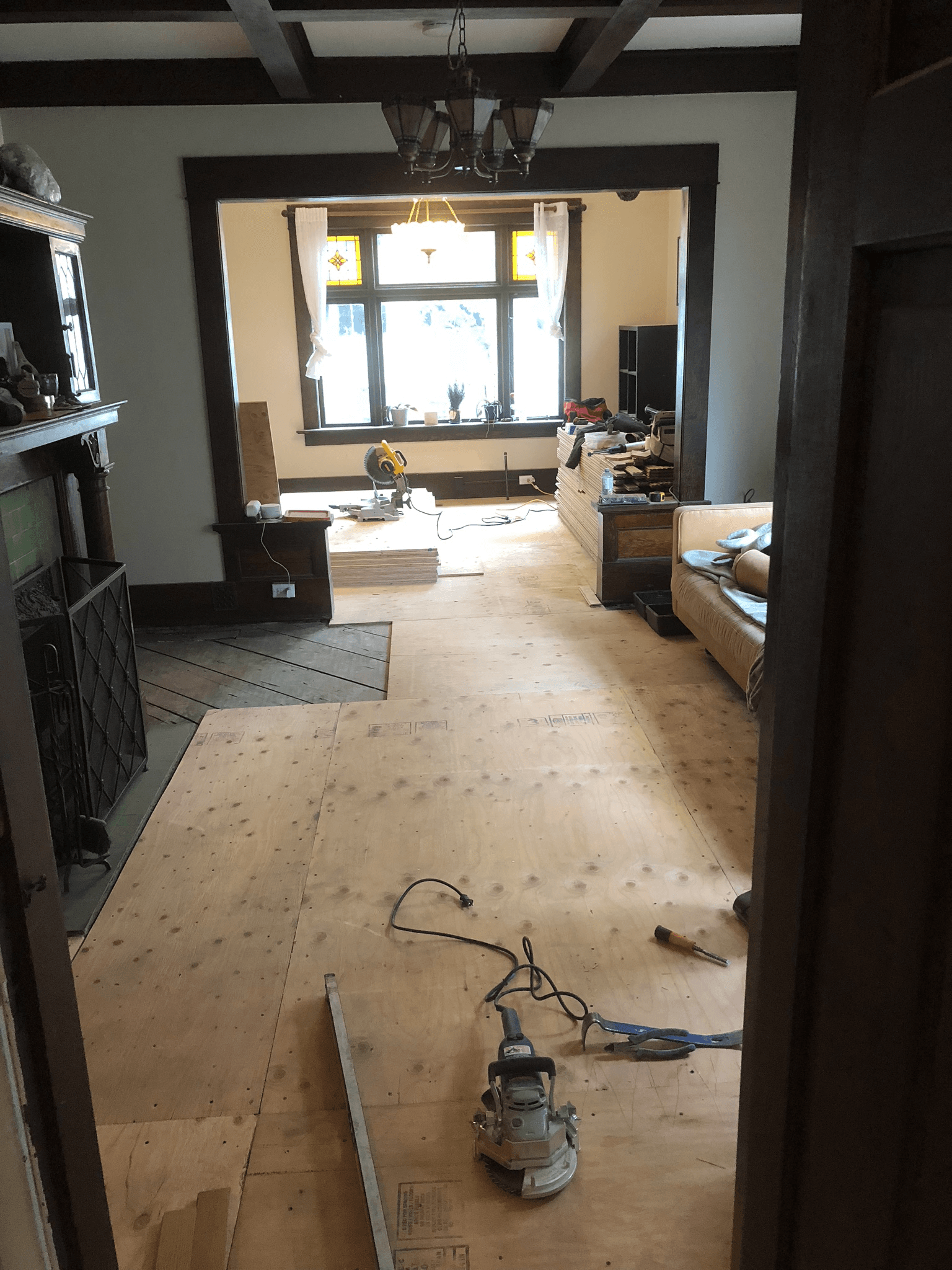 Subfloor preparation for quarter-sawn solid hardwood installation