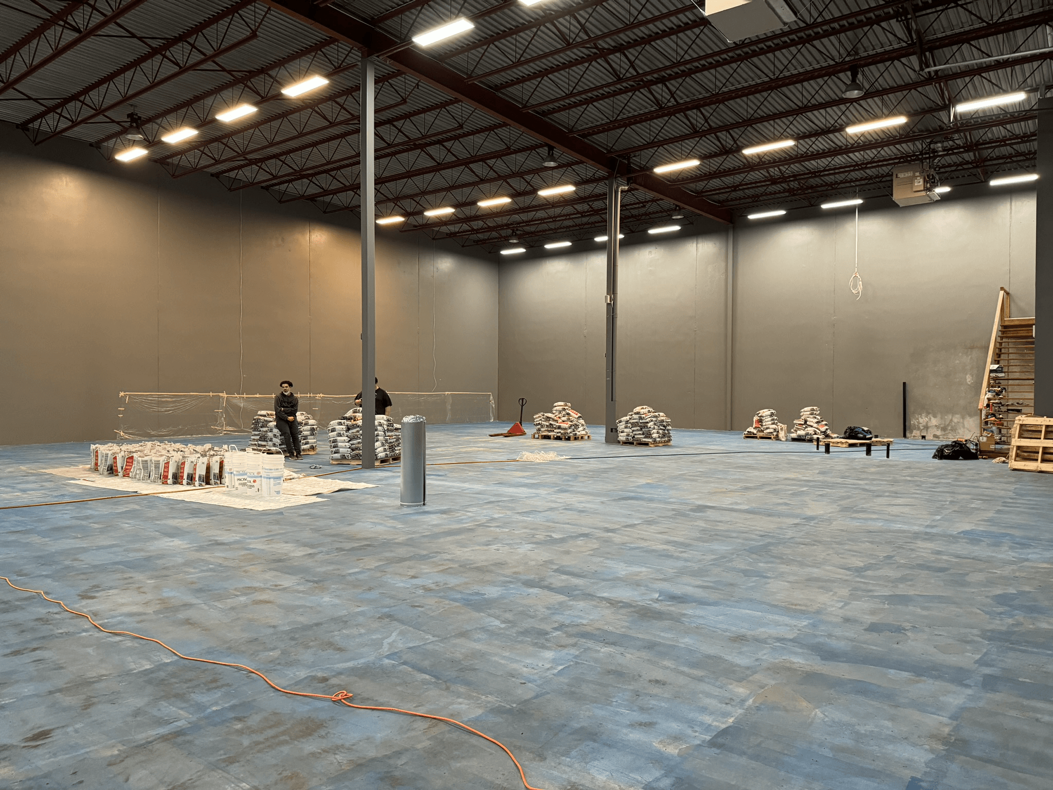 Richmond warehouse prepared for a large self-levelling pour